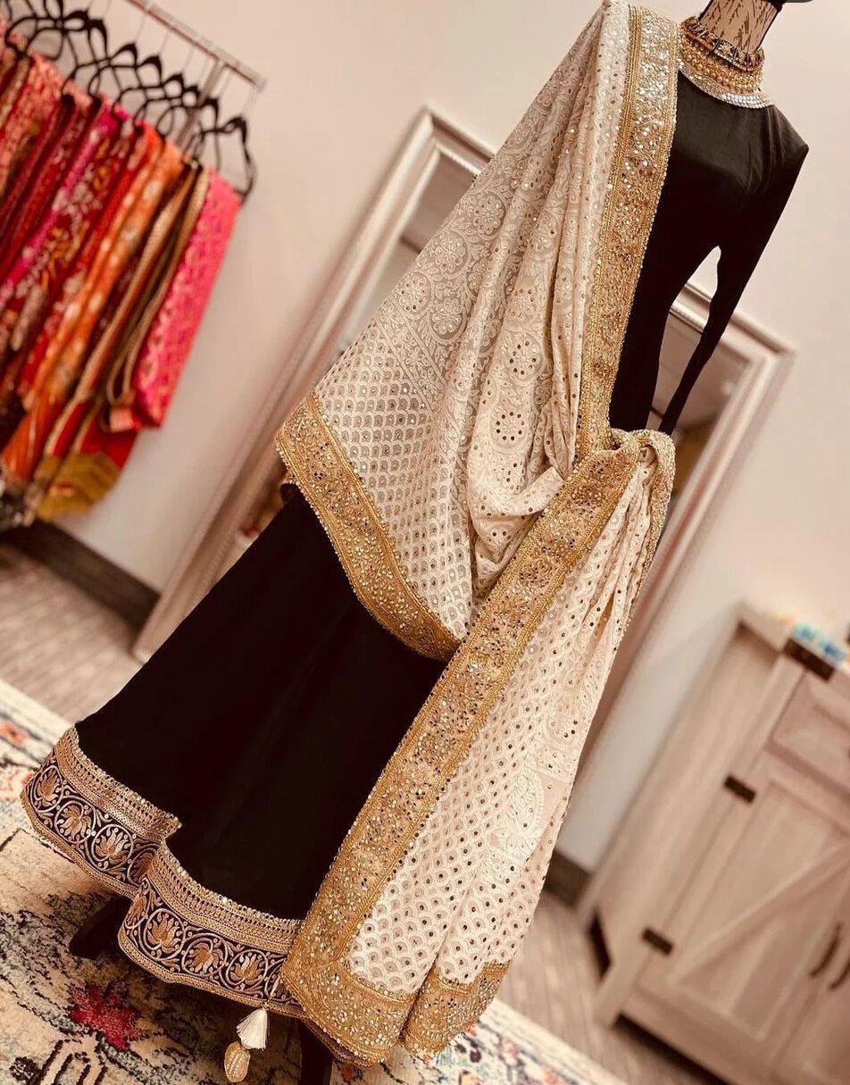 Black anarkali with Lucknowi duppatta