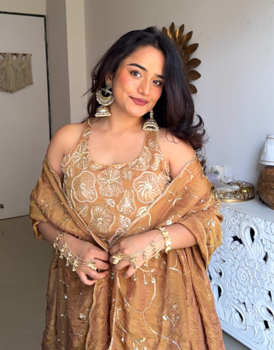 Golden phuleri sharara set 2