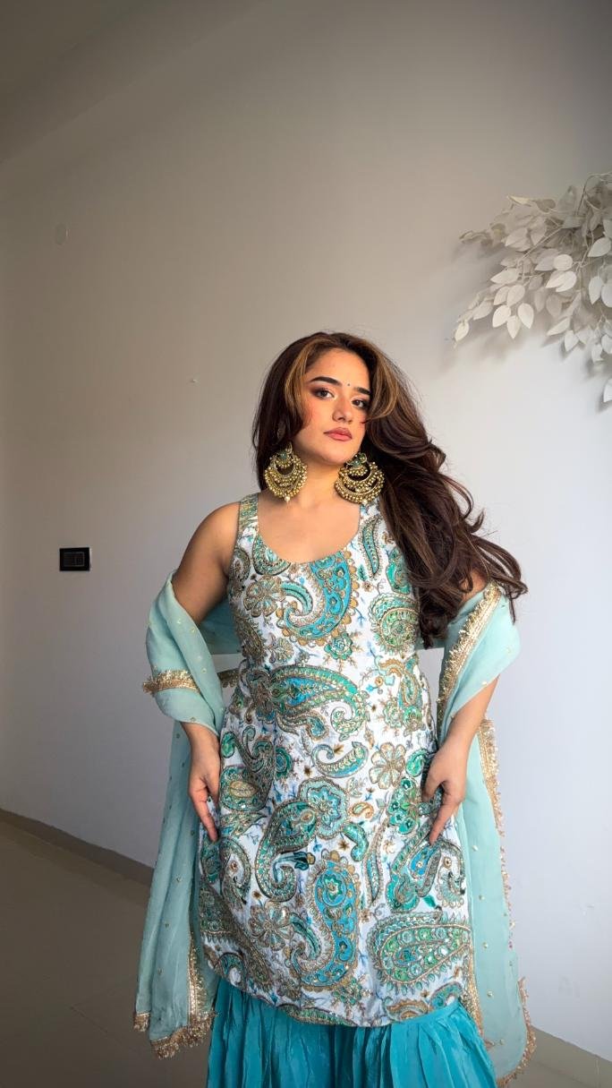Laskara sharara set
