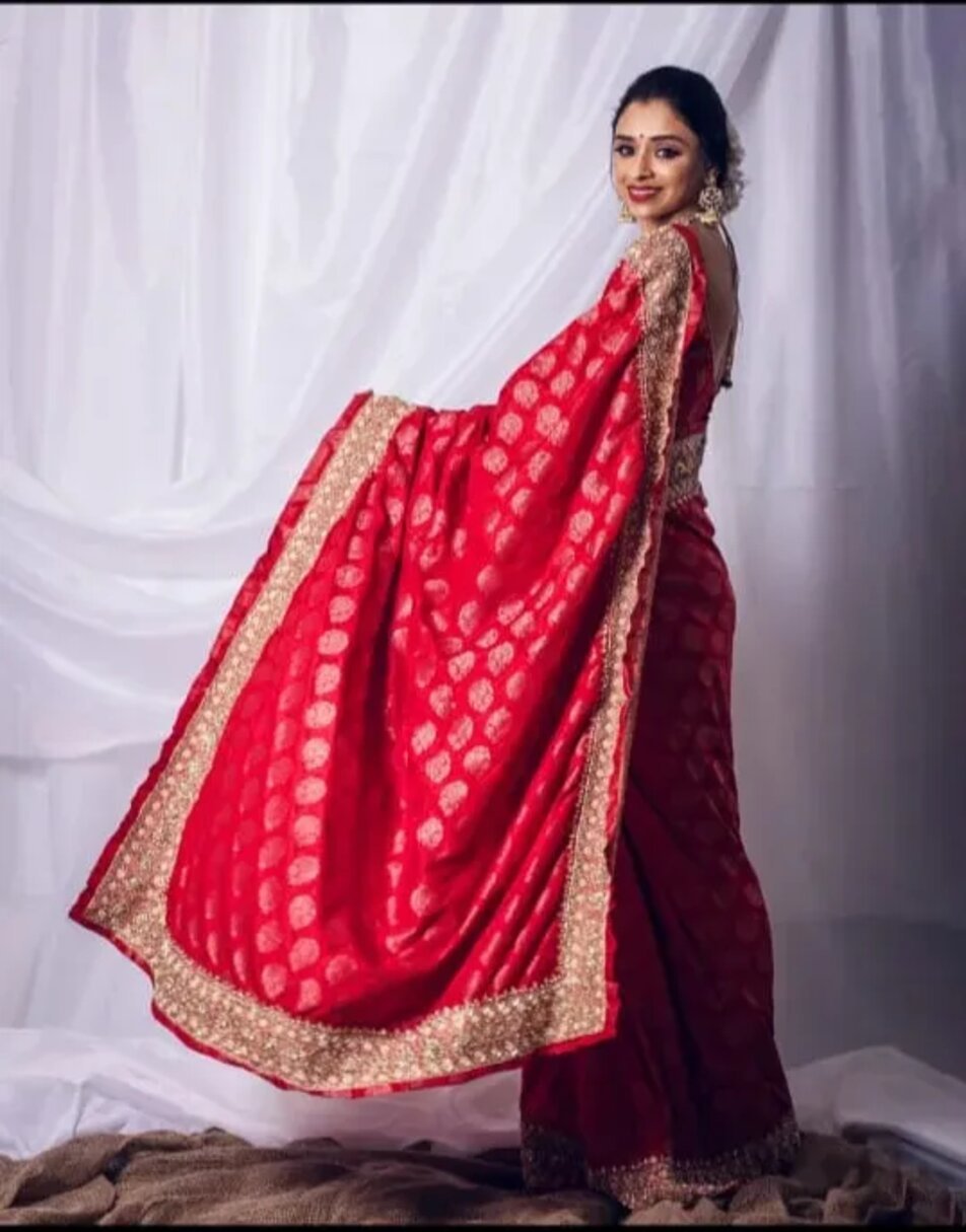 Red Jacquard Banarasi Saree With All Over Embroidery