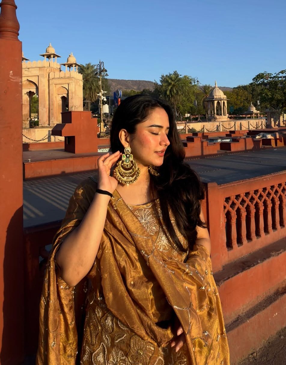 Golden phuleri sharara set 2